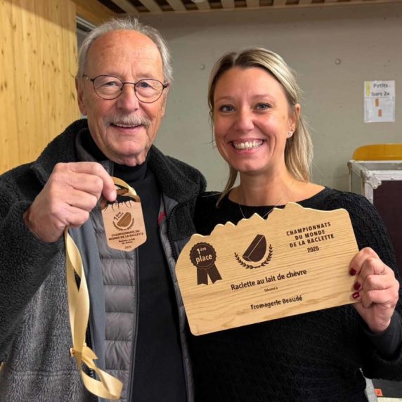 meilleure-raclette-de-chevre-du-monde-fromagerie-beaude-octobre-2025